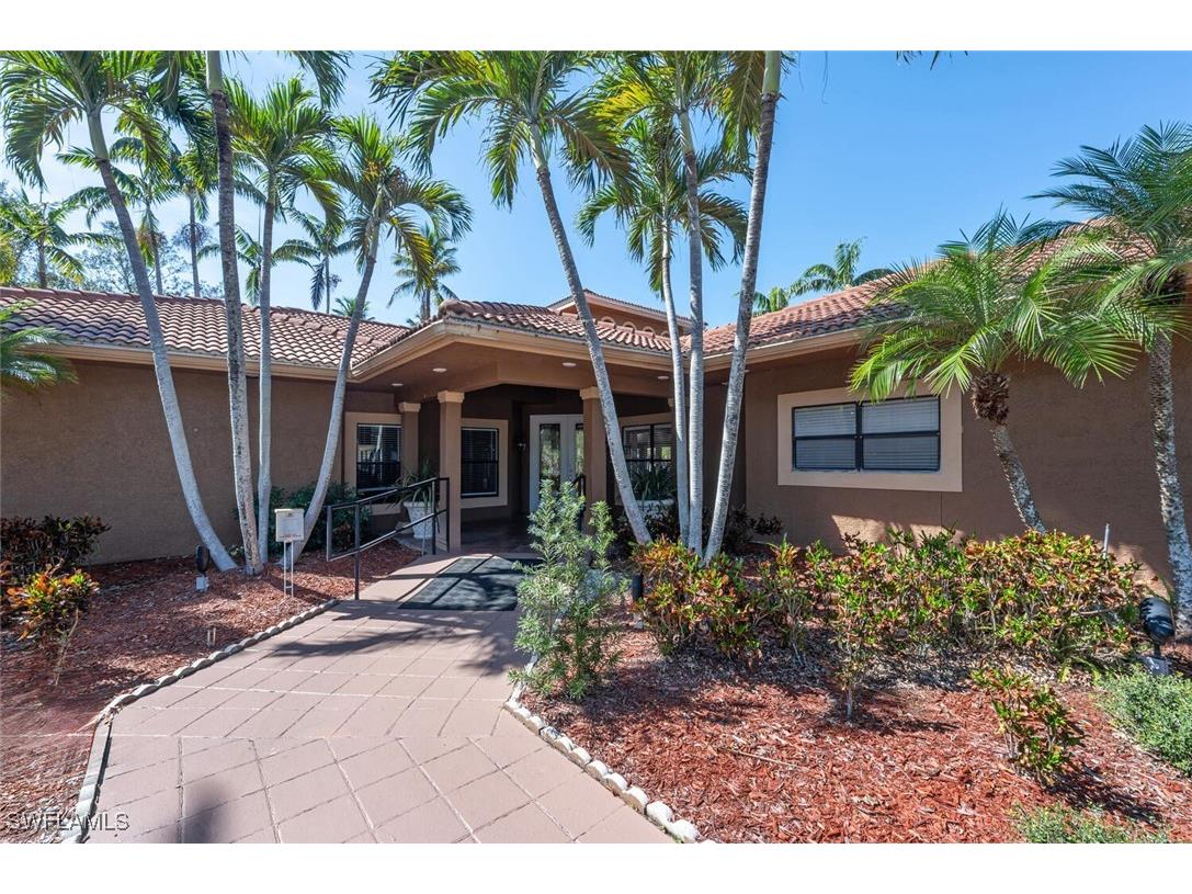 2190 Arbour Walk Circle #2221 Naples FL 34109 226002452 image22