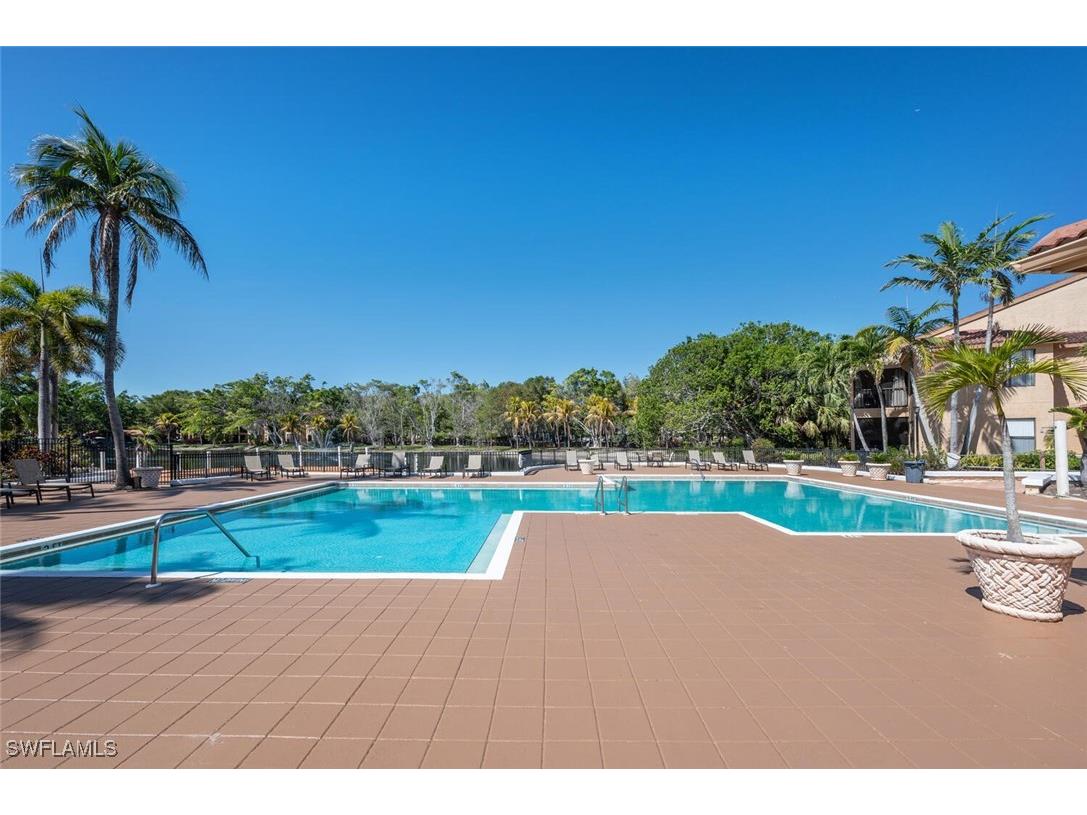 2190 Arbour Walk Circle #2221 Naples FL 34109 226002452 image23