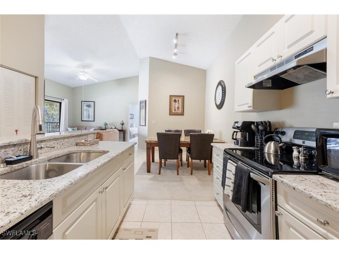 2190 Arbour Walk Circle #2221 Naples FL 34109 226002452 image5