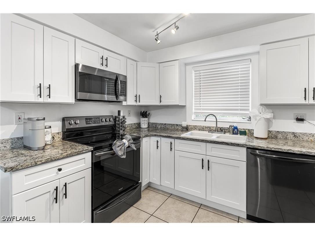 2191 Thomasson Drive Naples FL 34112 226026167 image6