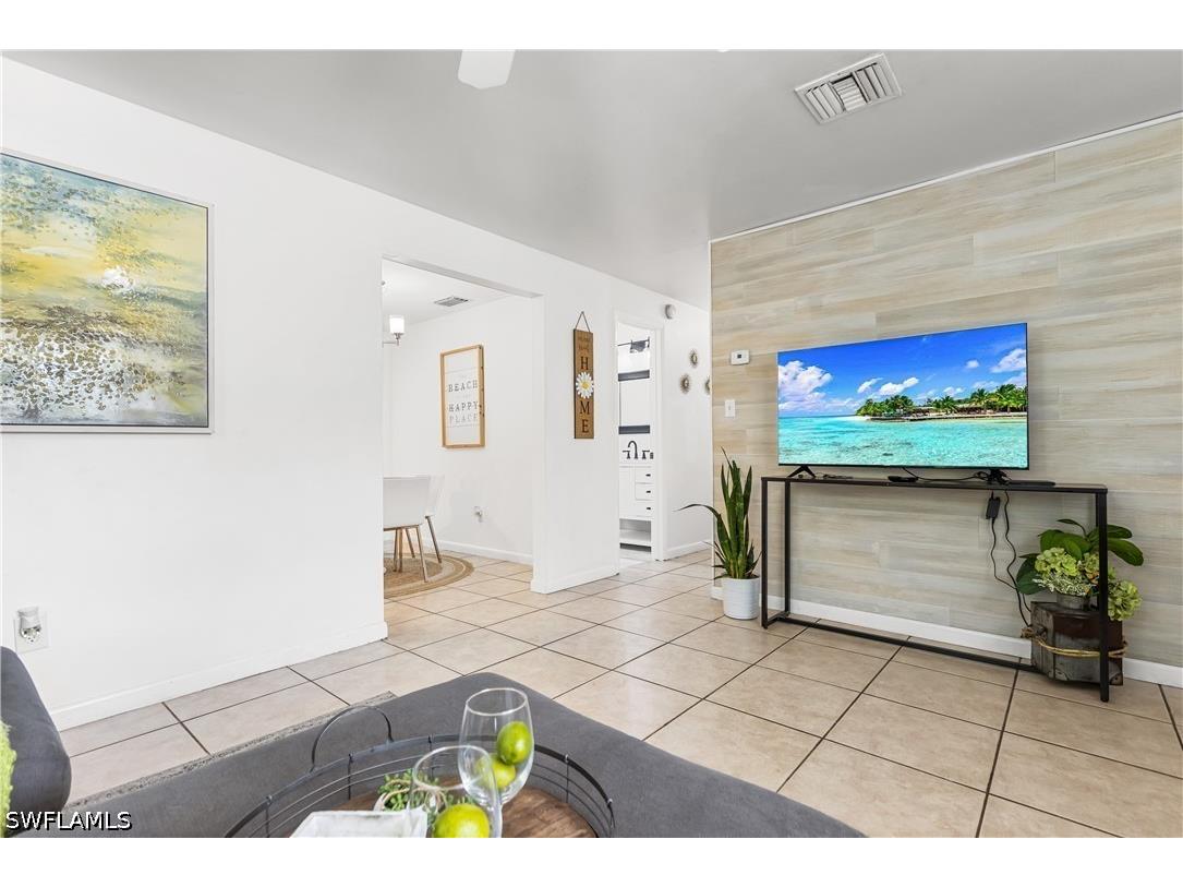 2191 Thomasson Drive Naples FL 34112 226026167 image7