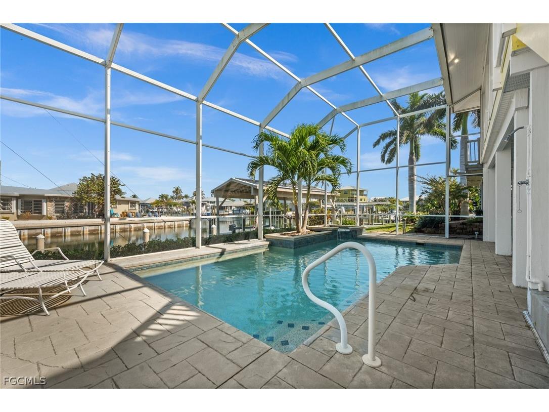 2193 Macadamia Street Saint James City FL 33956 2026009736 image3