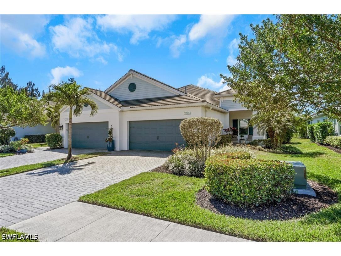 2194 Marquesa Circle Naples FL 34112 226012926 image1