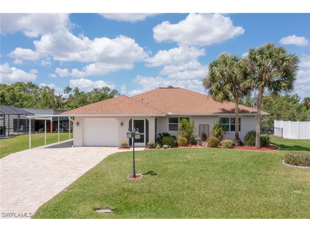 2199 Santiago Avenue Fort Myers FL 33905 223025565 image1