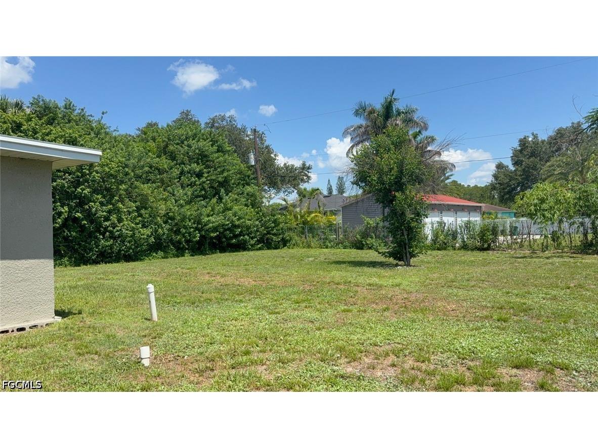 2199 Wyandotte Avenue Alva FL 33920 2026027560 image4