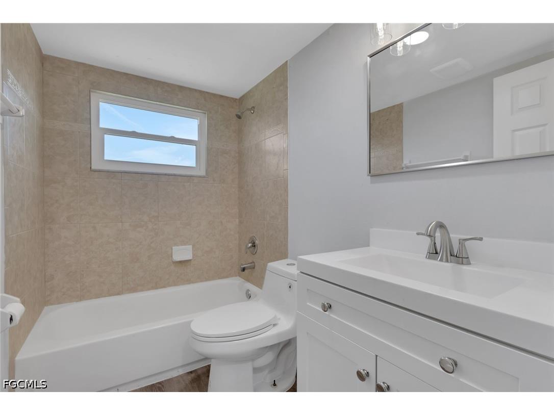 22/24 NW 15th Place Cape Coral FL 33993 2026025556 image19