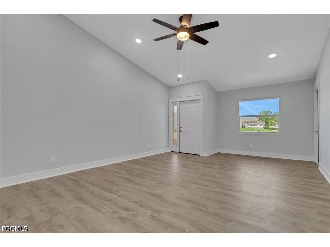 22/24 NW 15th Place Cape Coral FL 33993 2026025556 image4