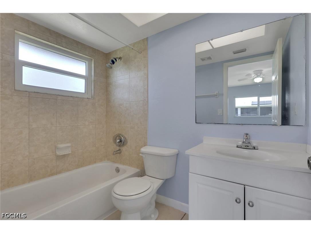 22/24 NW 15th Place Cape Coral FL 33993 2026025556 image40