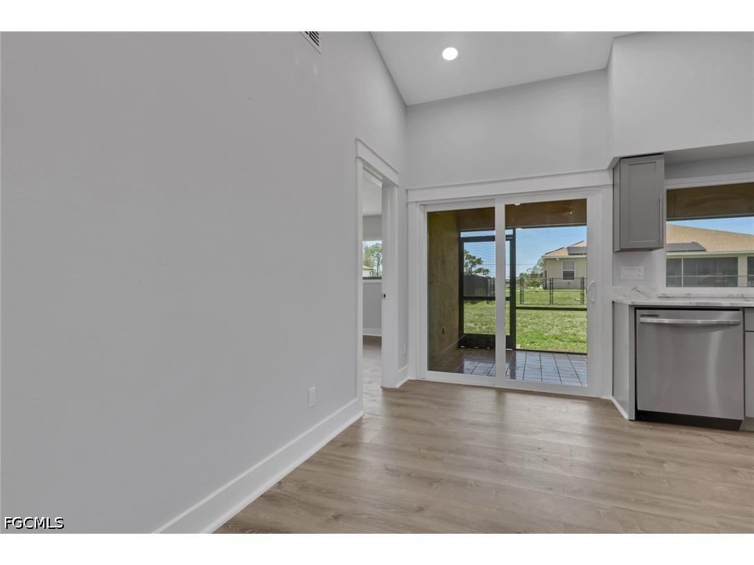 22/24 NW 15th Place Cape Coral FL 33993 2026025556 image7