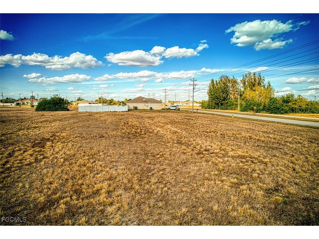 22 & 26 El Dorado Boulevard S Cape Coral FL 33991 2025015284 image5