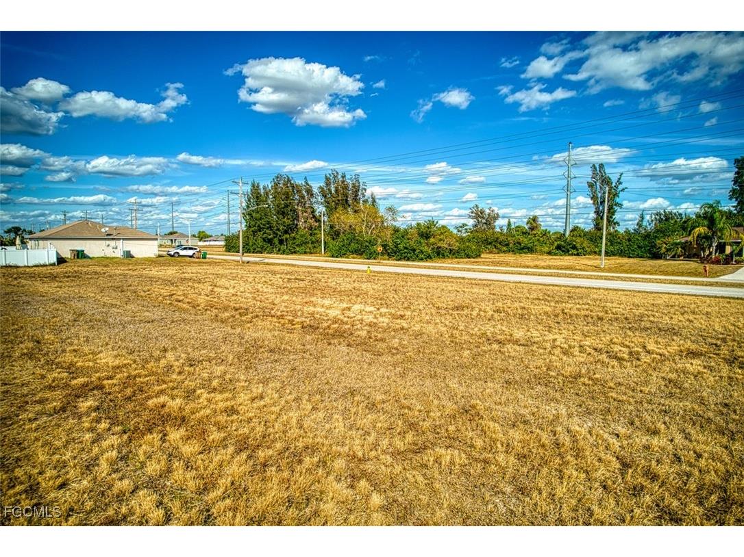 22 & 26 El Dorado Boulevard S Cape Coral FL 33991 2025015284 image6