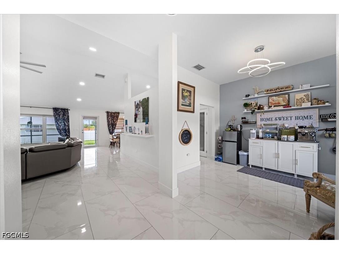 22 Nelson Road S Cape Coral FL 33991 2026023863 image10