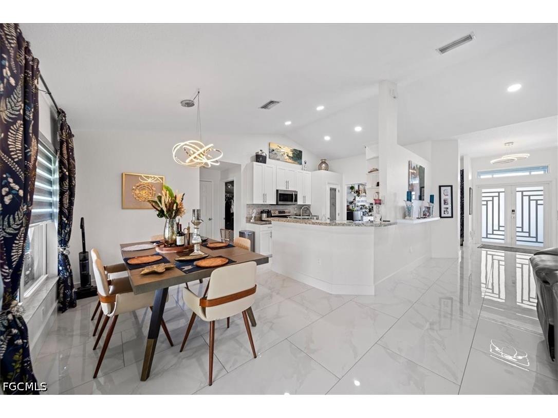 22 Nelson Road S Cape Coral FL 33991 2026023863 image15