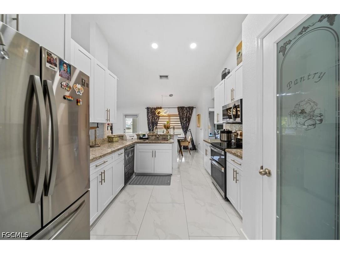 22 Nelson Road S Cape Coral FL 33991 2026023863 image18