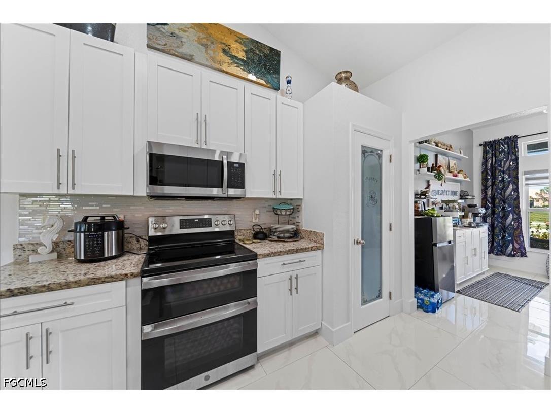 22 Nelson Road S Cape Coral FL 33991 2026023863 image19