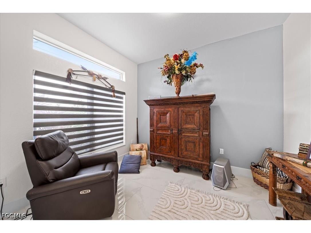 22 Nelson Road S Cape Coral FL 33991 2026023863 image6