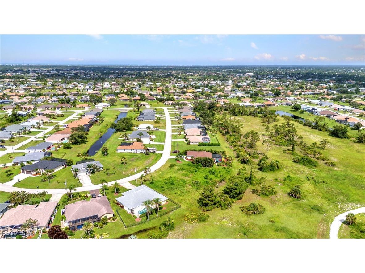 22 OR 24 Sportsman Place Rotonda West FL 33947 2025000052 image22