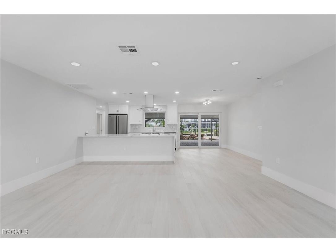 22 Palmview Boulevard Fort Myers Beach FL 33931 225036242 image5