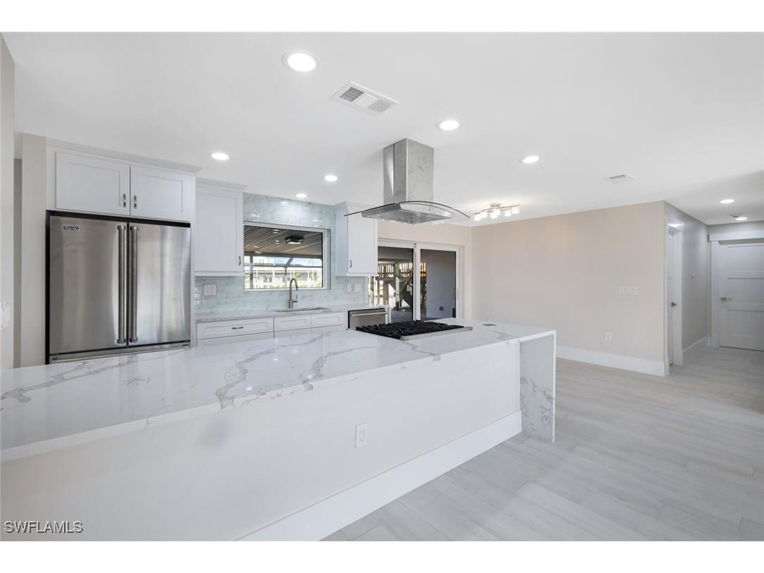 22 Palmview Boulevard Fort Myers Beach FL 33931 225036242 image8