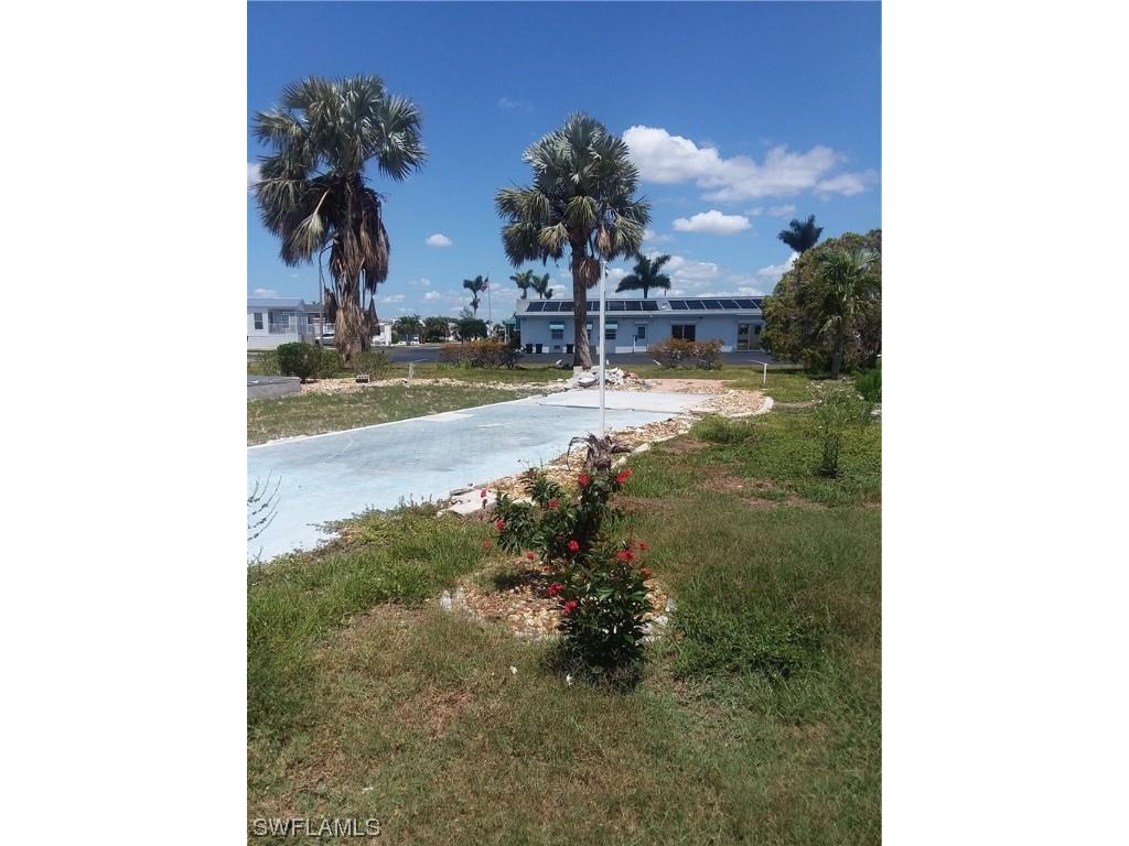 22 Ronald Drive Fort Myers FL 33908 223035624 image1
