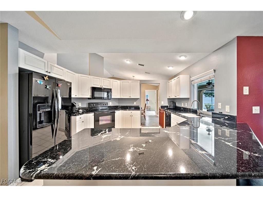 22 SE 13th Avenue Cape Coral FL 33990 2026002573 image16
