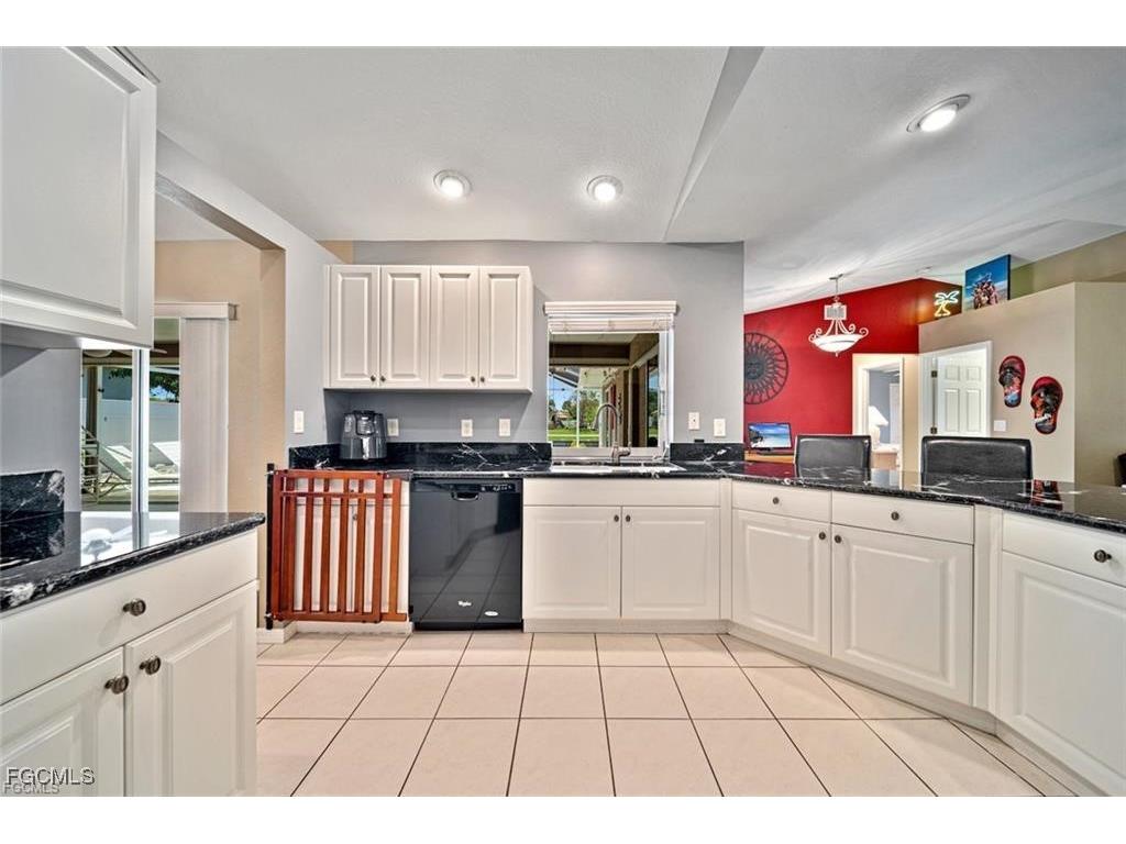 22 SE 13th Avenue Cape Coral FL 33990 2026002573 image18