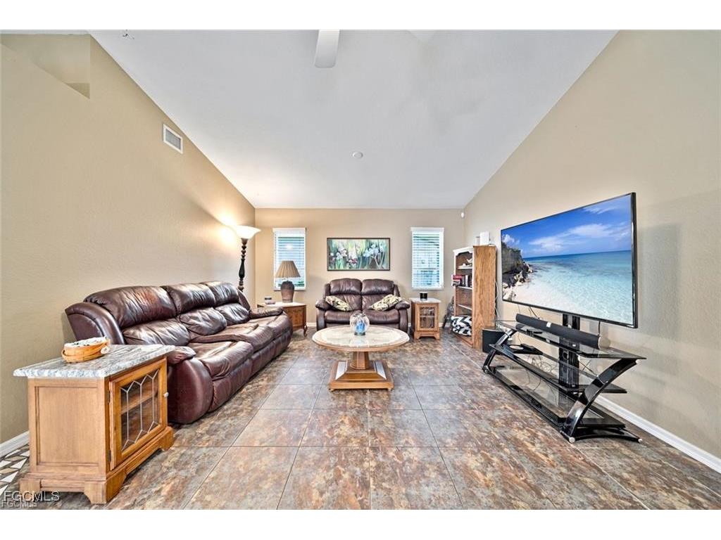 22 SE 13th Avenue Cape Coral FL 33990 2026002573 image21