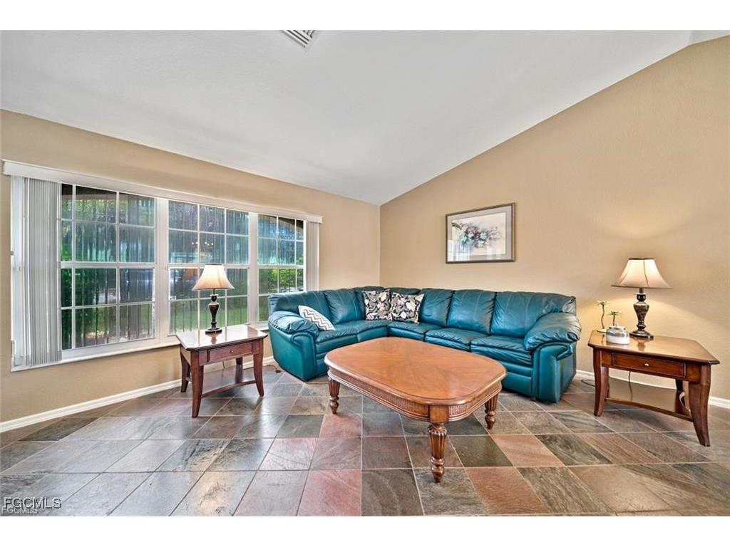 22 SE 13th Avenue Cape Coral FL 33990 2026002573 image8