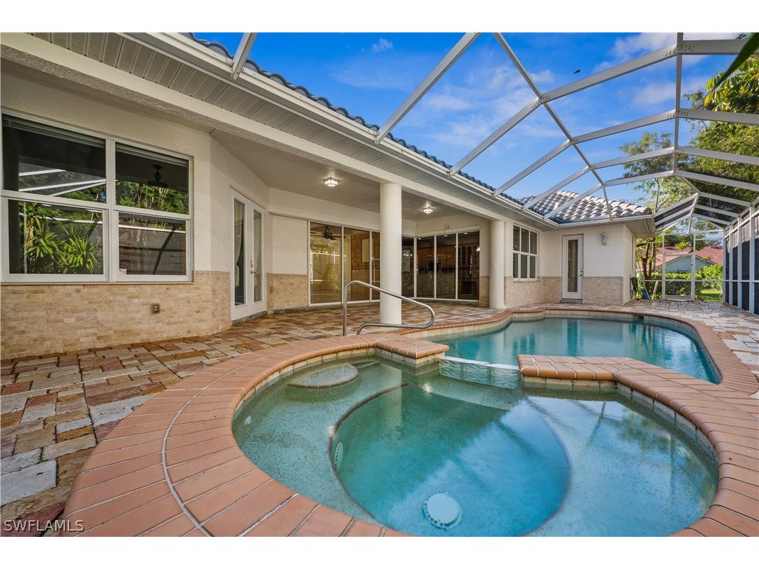 22 Timberland Circle S Fort Myers FL 33919 224035892 image1