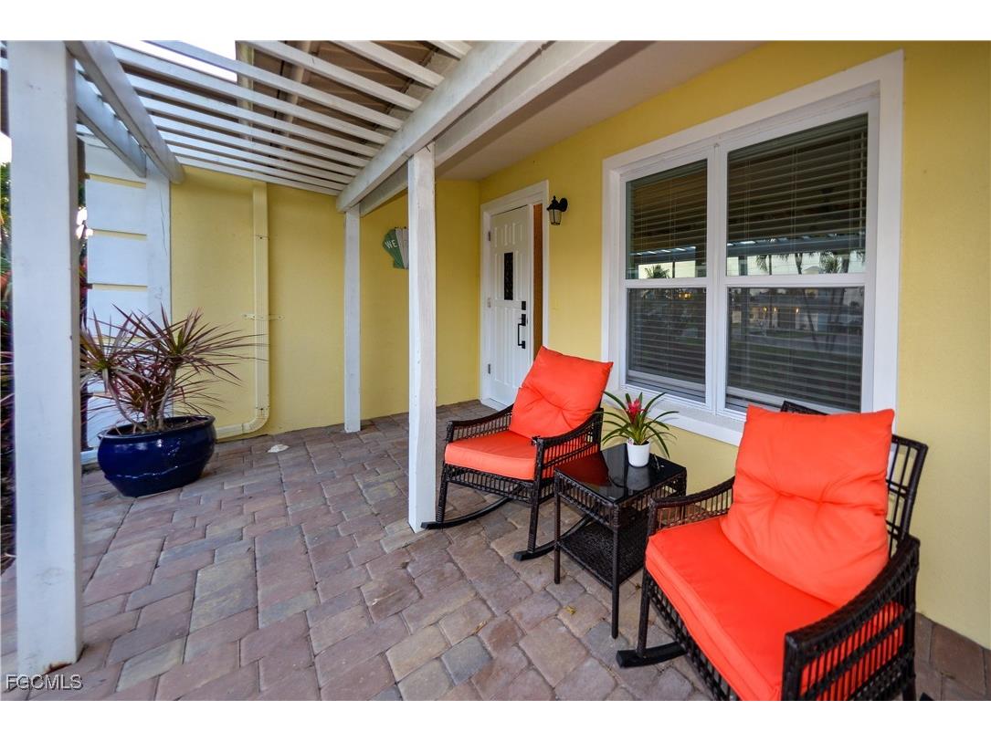 220 Albatross Street Fort Myers Beach FL 33931 2025021355 image10