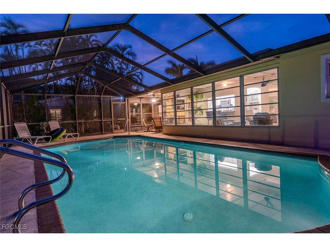 220 Albatross Street Fort Myers Beach FL 33931 2025021355 image14