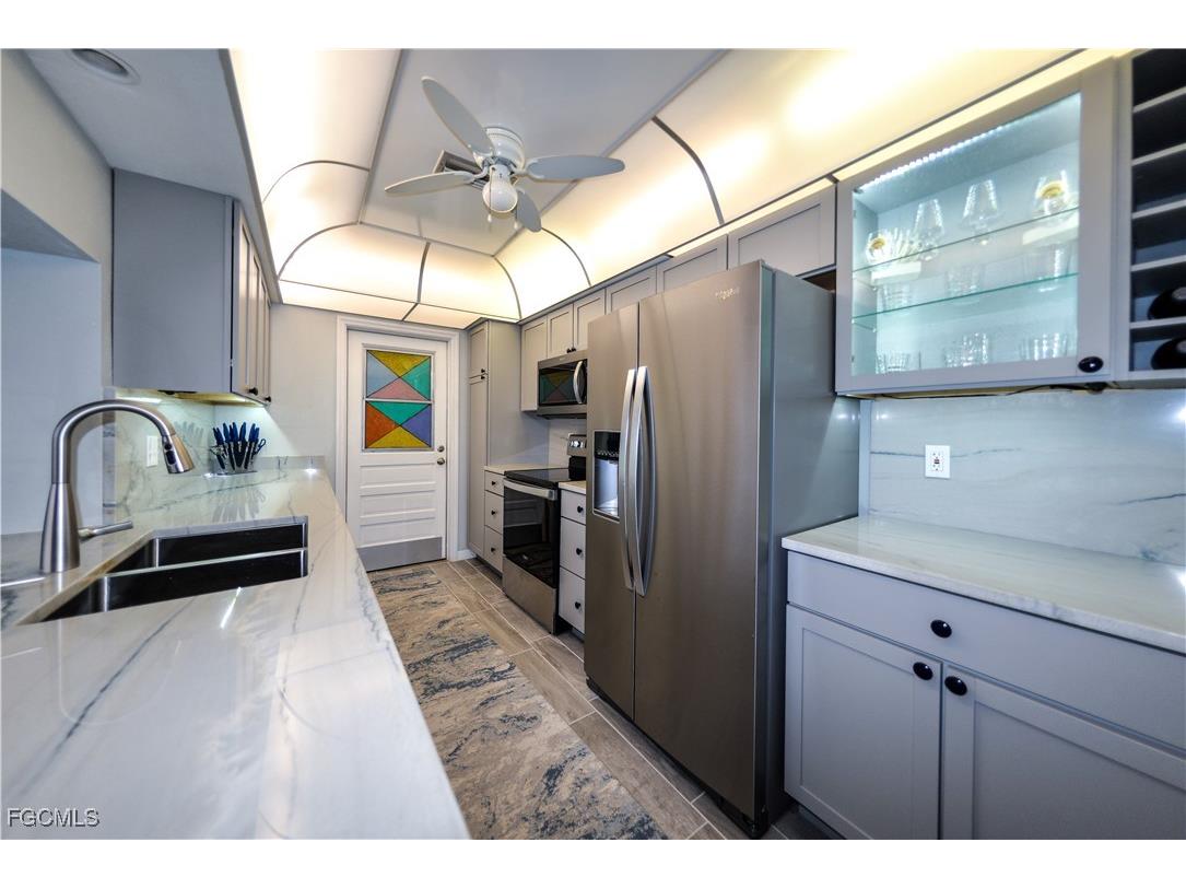 220 Albatross Street Fort Myers Beach FL 33931 2025021355 image25