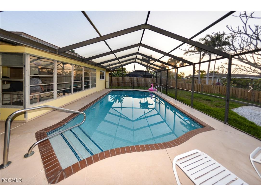 220 Albatross Street Fort Myers Beach FL 33931 2025021355 image44