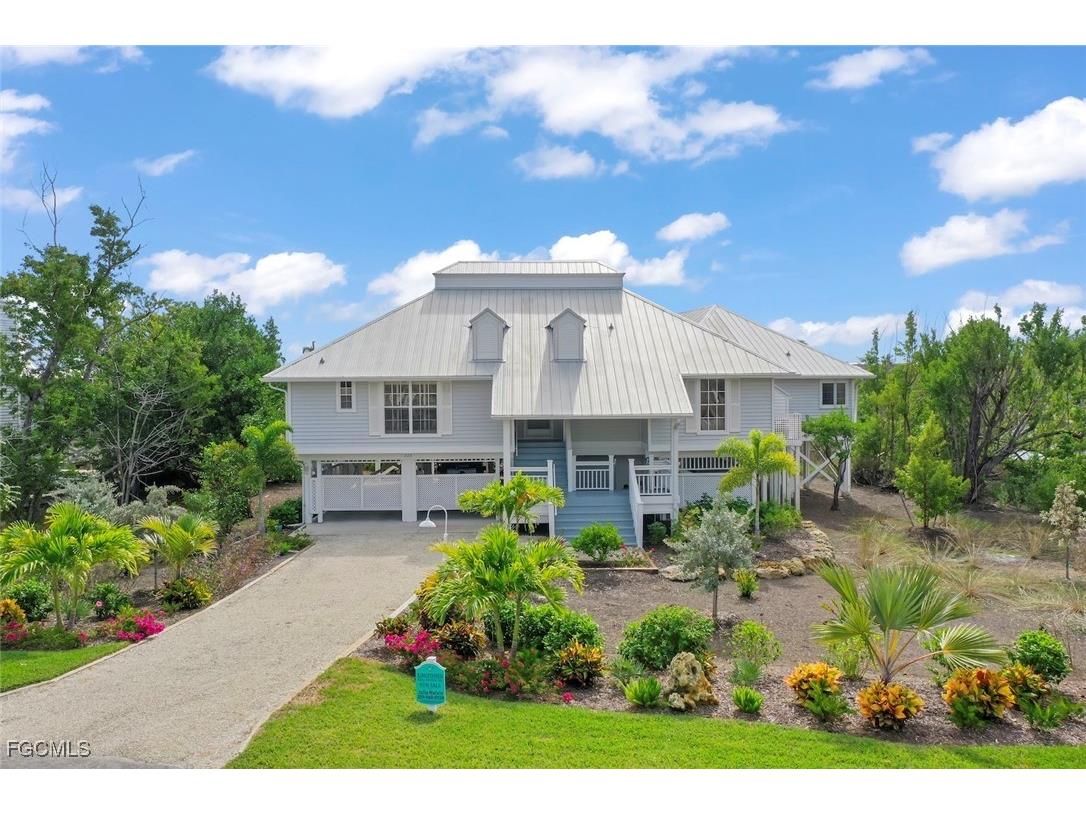 220 Daniel Drive Sanibel FL 33957 2025019581 image2