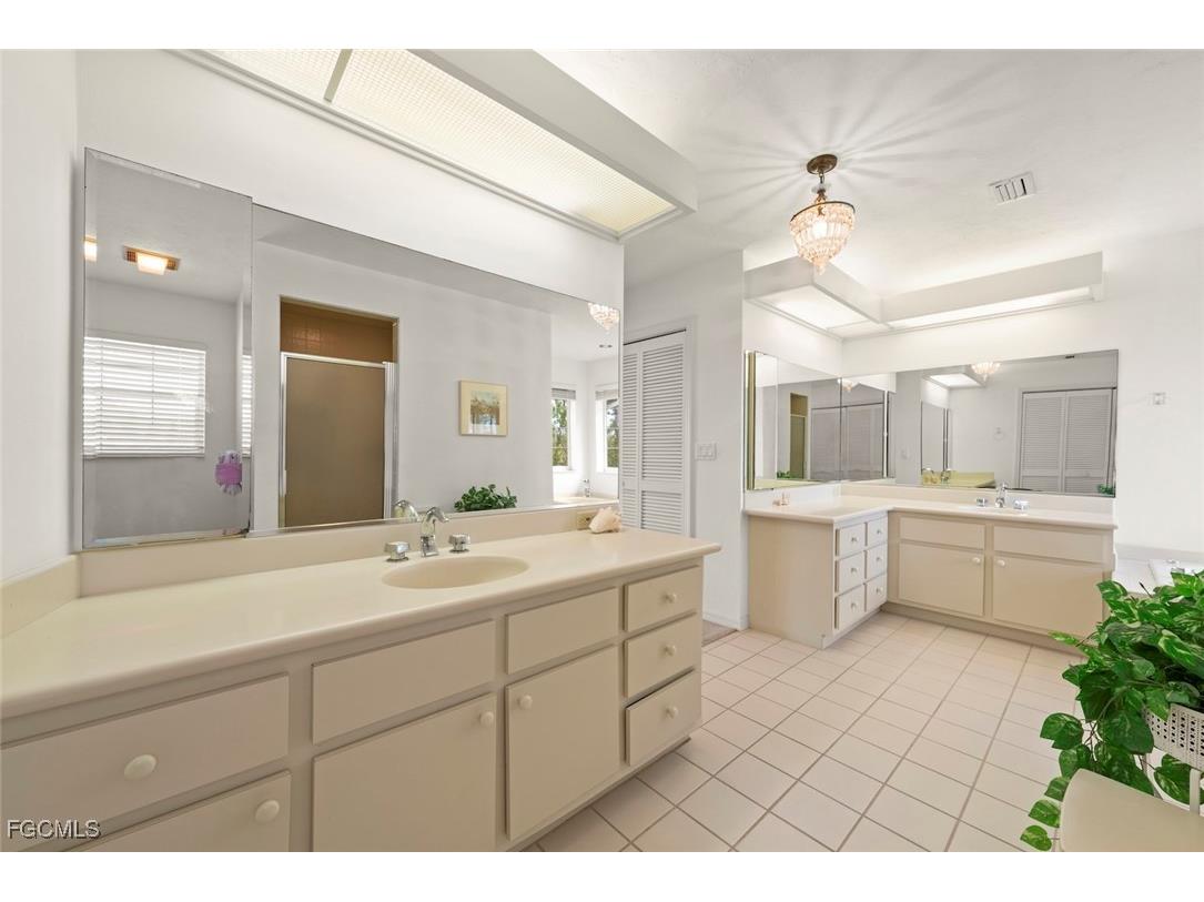 220 Daniel Drive Sanibel FL 33957 2025019581 image28