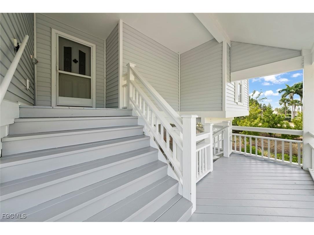 220 Daniel Drive Sanibel FL 33957 2025019581 image3