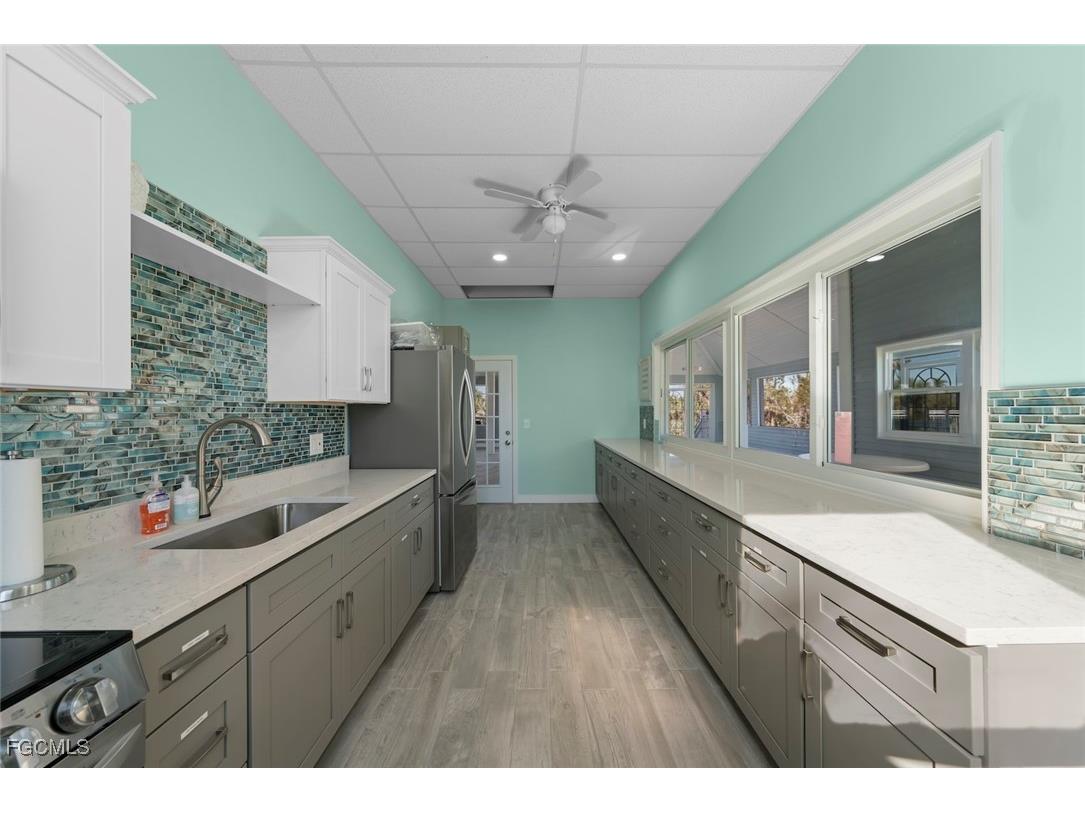 220 Daniel Drive Sanibel FL 33957 2025019581 image46