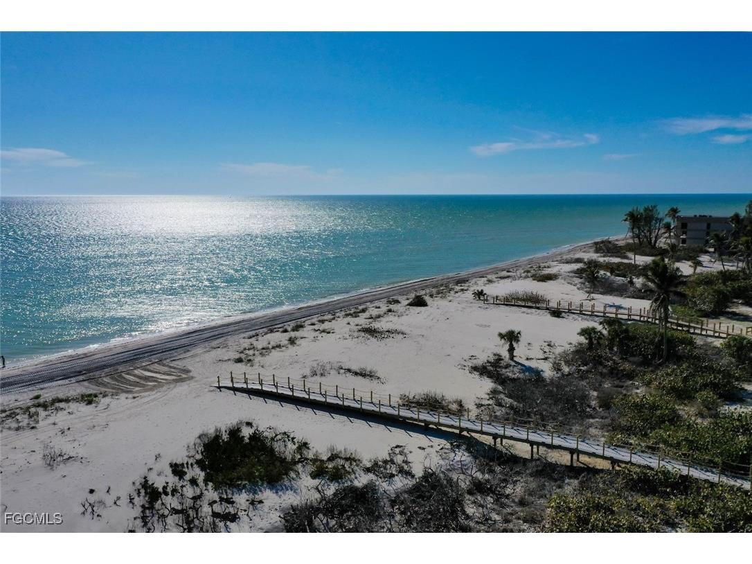 220 Daniel Drive Sanibel FL 33957 2025019581 image49