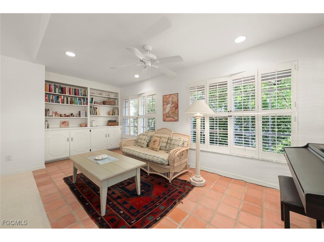 220 Daniel Drive Sanibel FL 33957 2025019581 image7