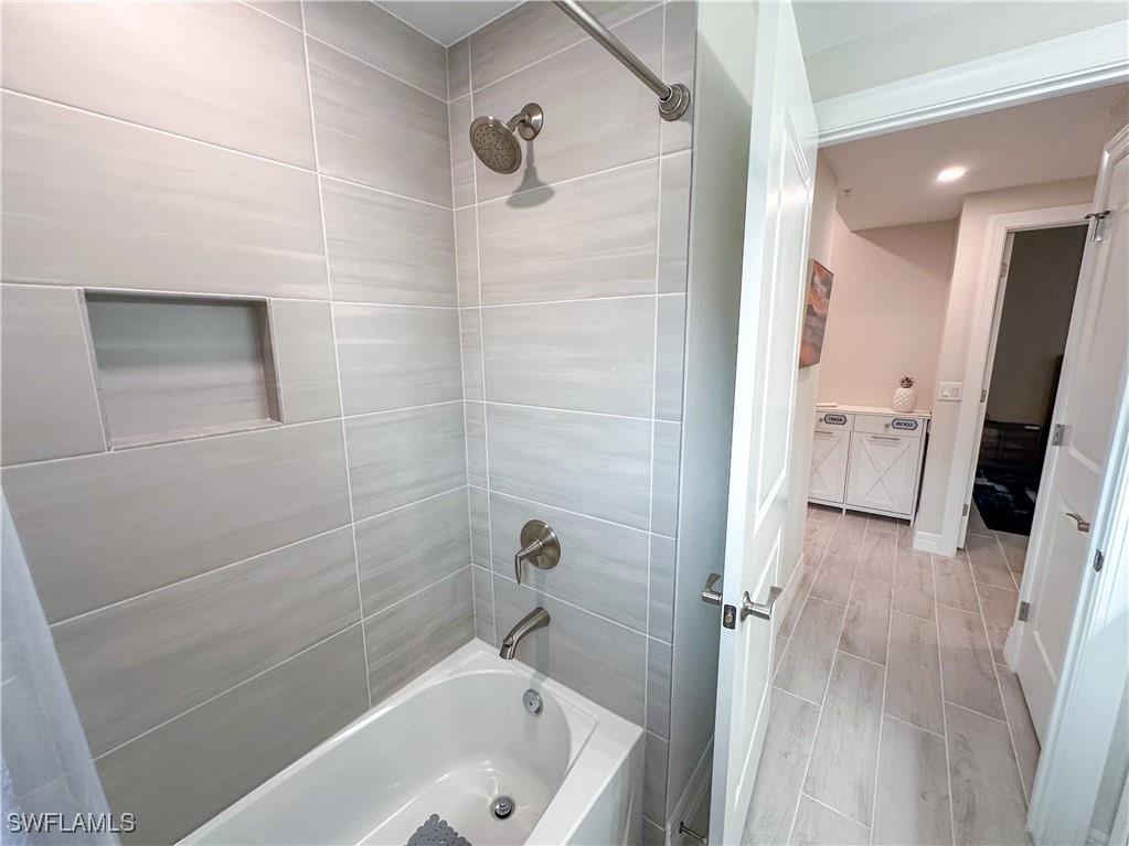 220 Indies Dr E #101 Naples FL 34114 225072380 image34