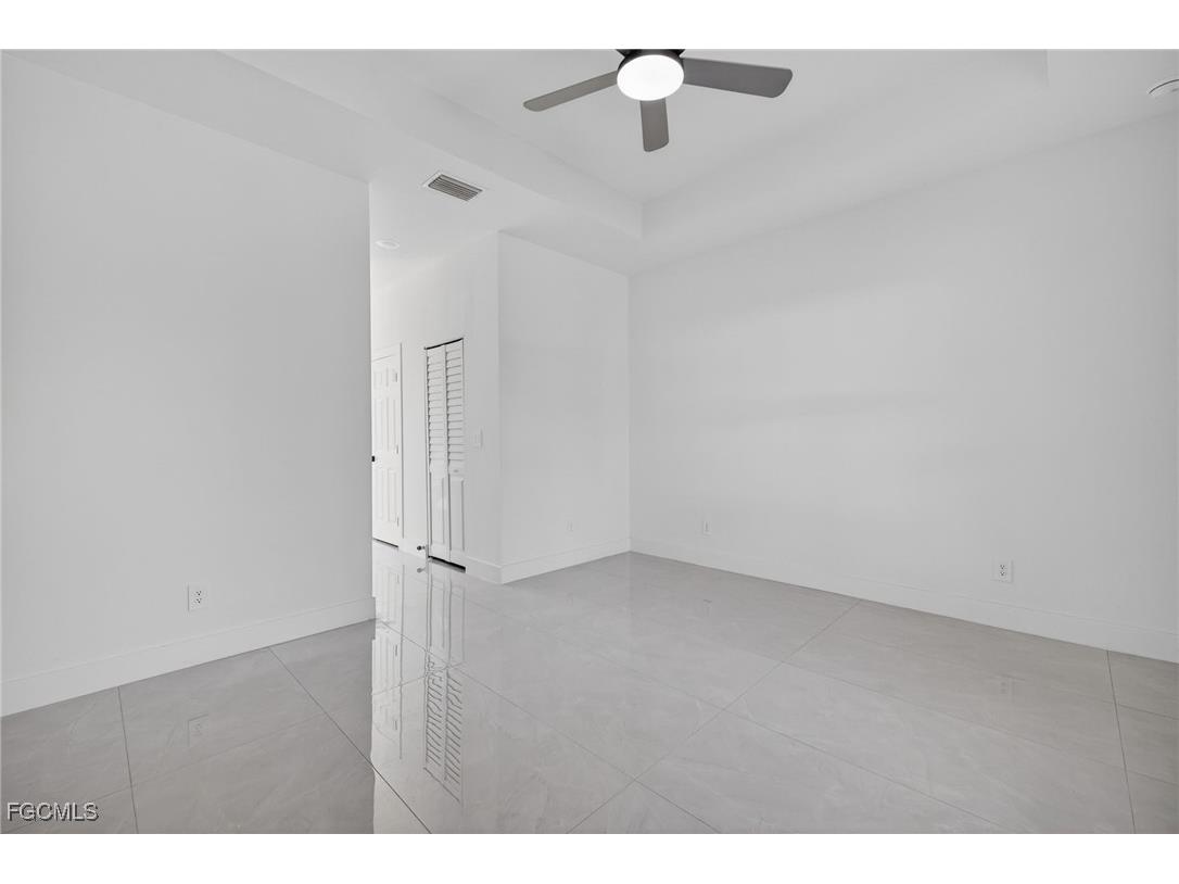 220 Lomax Avenue S Lehigh Acres FL 33974 2025025143 image13