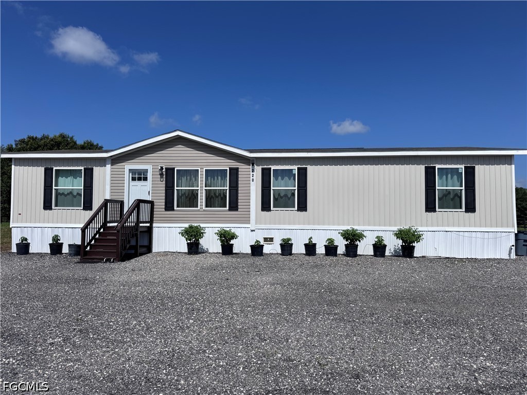 220 N Zambria Street Clewiston FL 33440 2026026899 image1