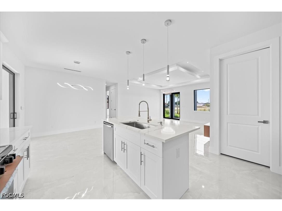 220 NE 9th Street Cape Coral FL 33909 2026018853 image14