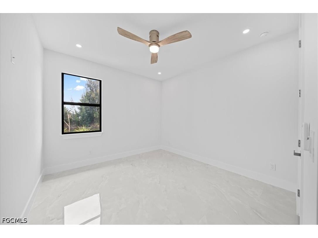 220 NE 9th Street Cape Coral FL 33909 2026018853 image20