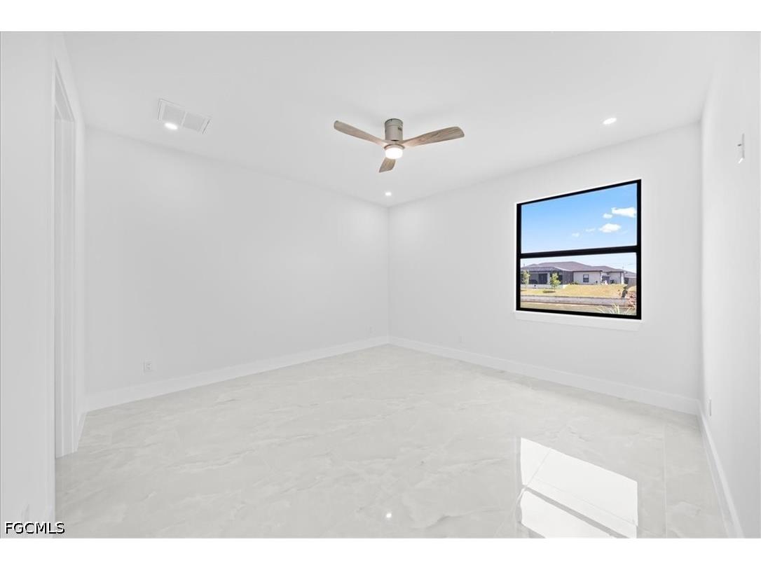 220 NE 9th Street Cape Coral FL 33909 2026018853 image24
