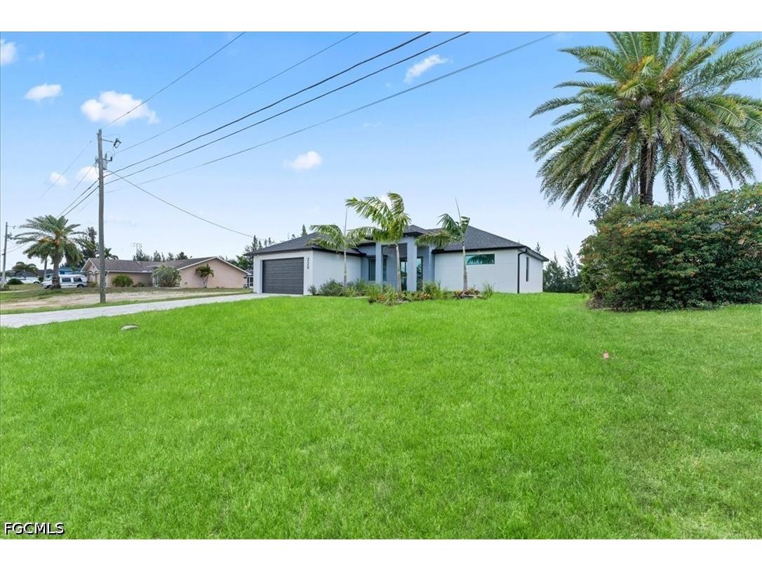 220 NE 9th Street Cape Coral FL 33909 2026018853 image6