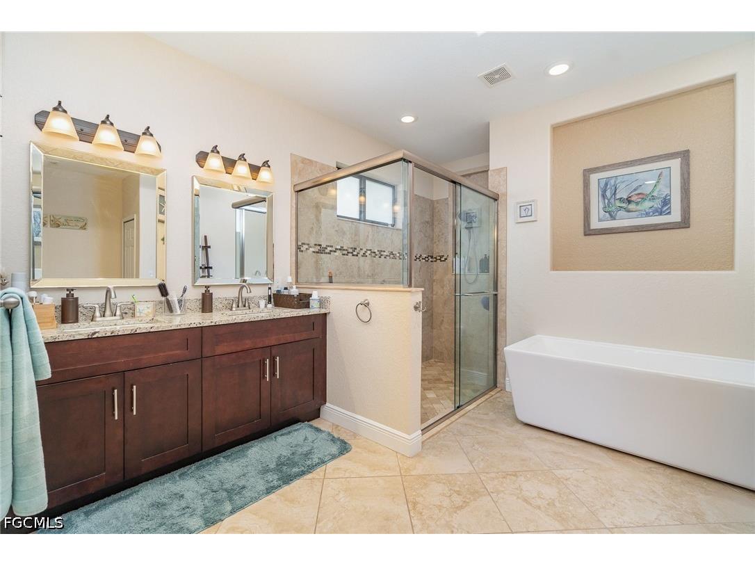 220 NW 26th Place Cape Coral FL 33993 2026029832 image13