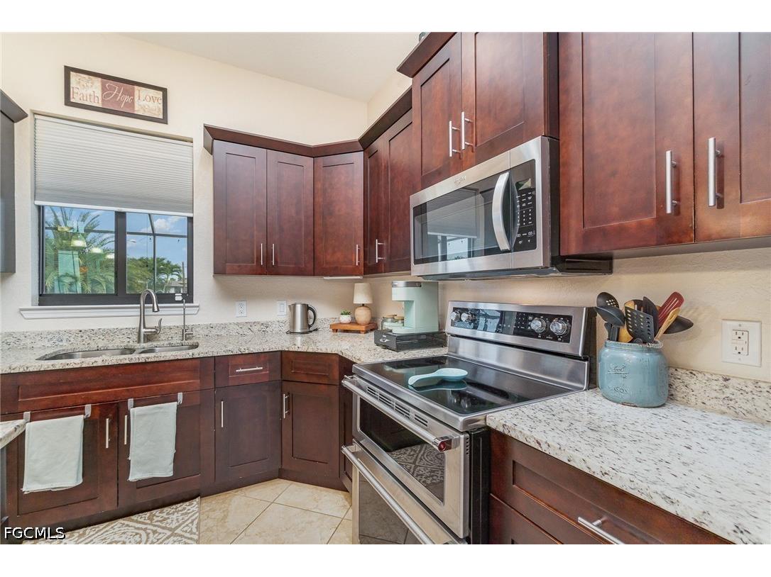 220 NW 26th Place Cape Coral FL 33993 2026029832 image3