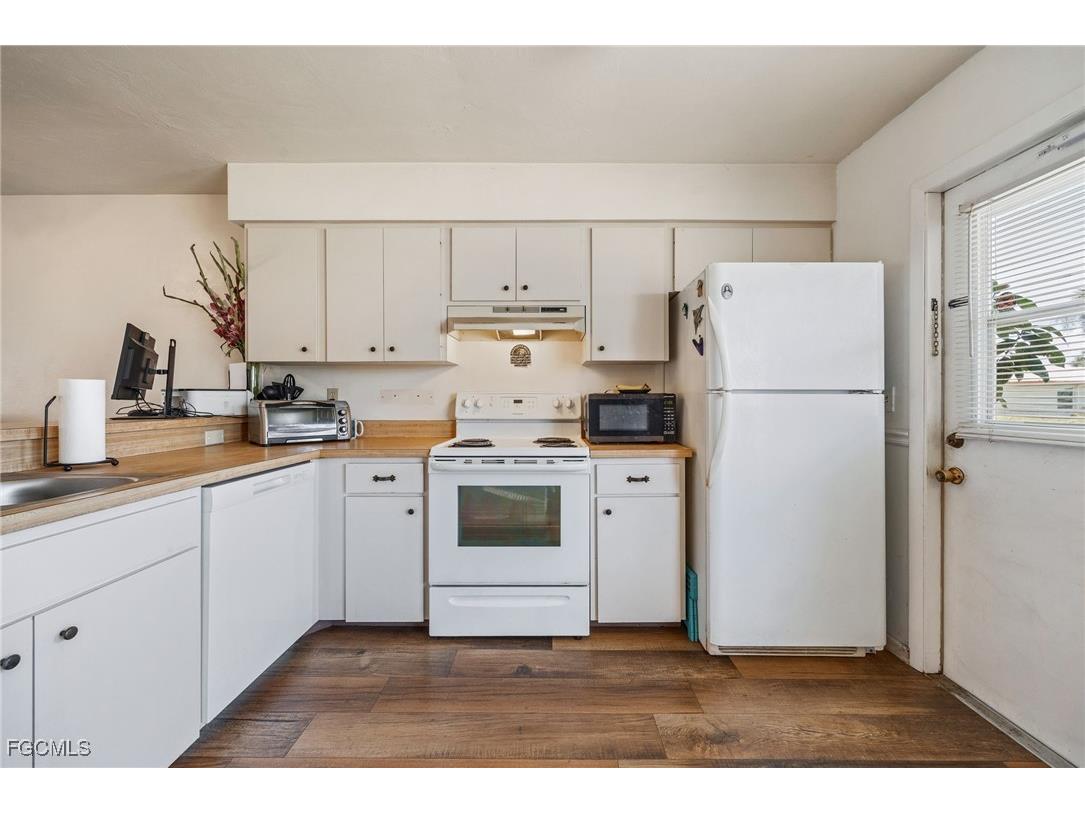 220 Oakmont Parkway Lehigh Acres FL 33936 2025014474 image15