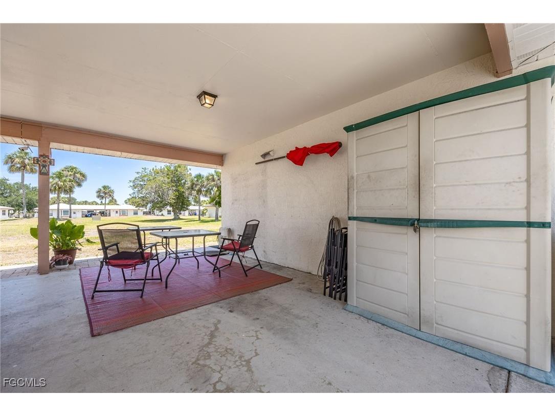 220 Oakmont Parkway Lehigh Acres FL 33936 2025014474 image26